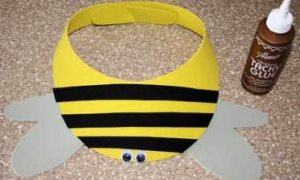کاردستی کلاه با طرح زنبور عسل 